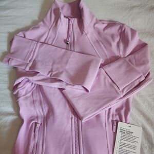 ××SOLD××Lululemon Define Cropped Jacket Nulu